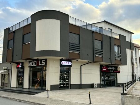 Emi Center Apartments